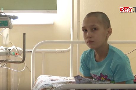 13-летней Эле Курышевой нужна помощь для борьбы с редкой болезнью