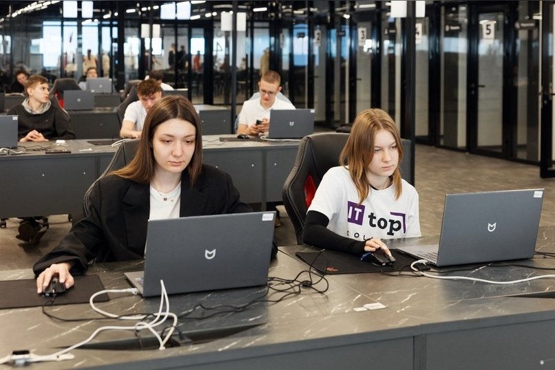 Стать программистом будучи подростком — реально. Рассказываем, с чего начать путь в профессию