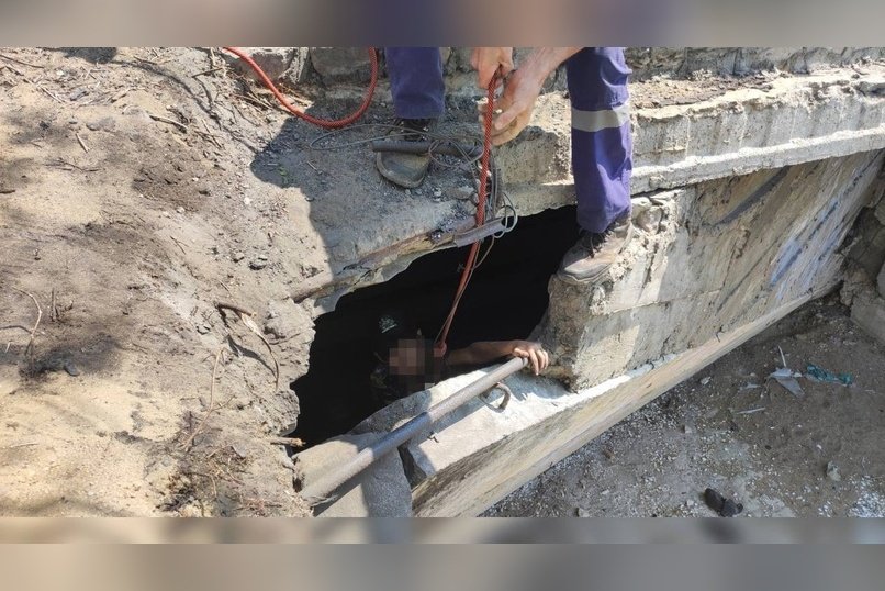 Спасатели вызволили ребёнка из заброшенного бункера в Чите