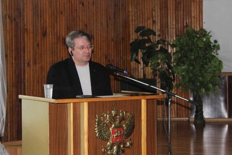 Глава Борзинского округа ушел в отставку