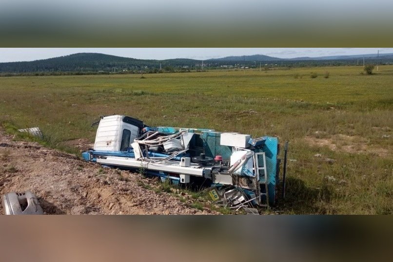 Два автомобиля столкнулись в Читинском округе — есть погибший
