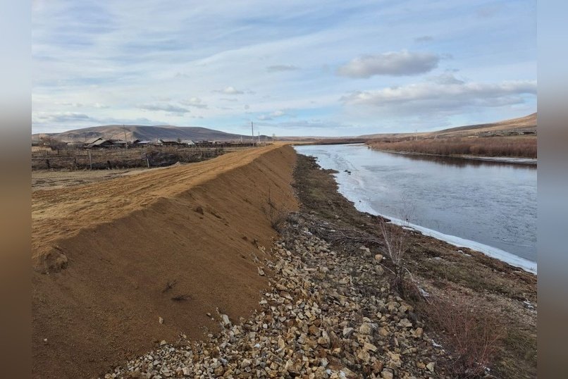 В селе Гаур укрепили берег за 5,3 млн рублей