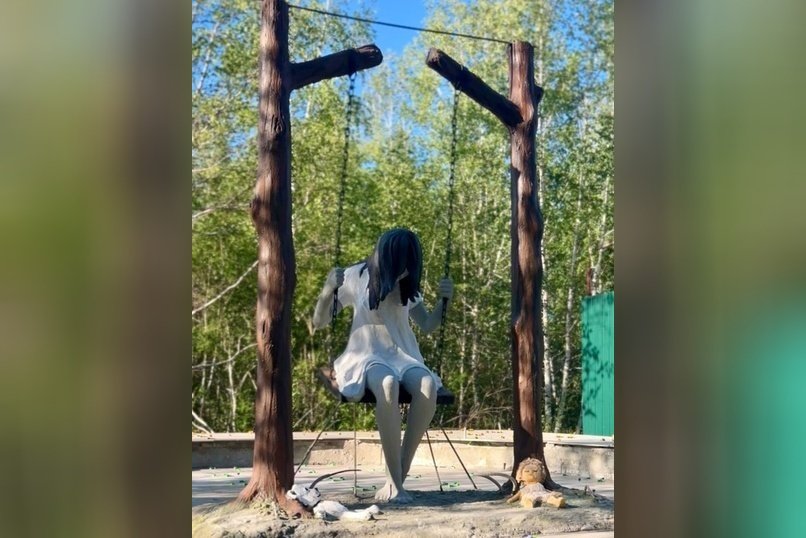 Жуткий памятник установили в Смоленке
