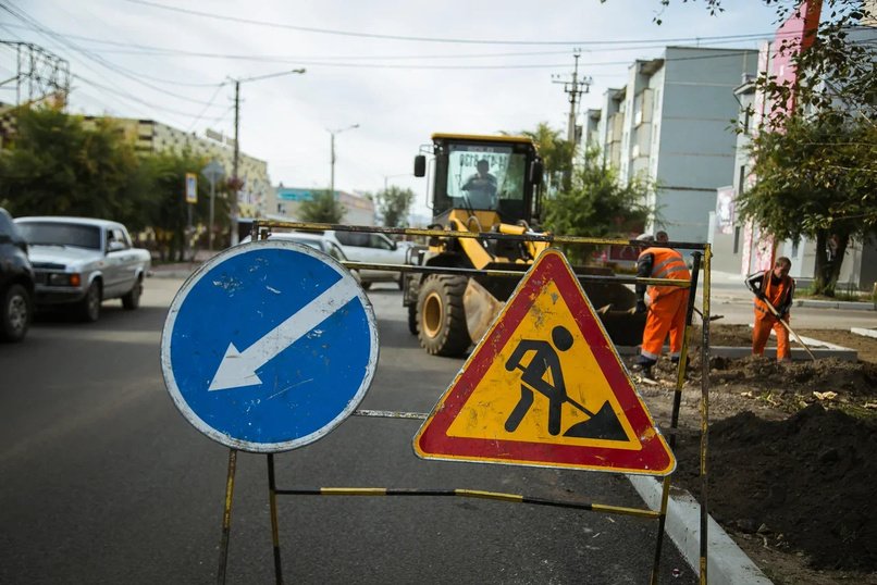Дорожные работы на 25 участках ведутся в Чите, публикуем адреса