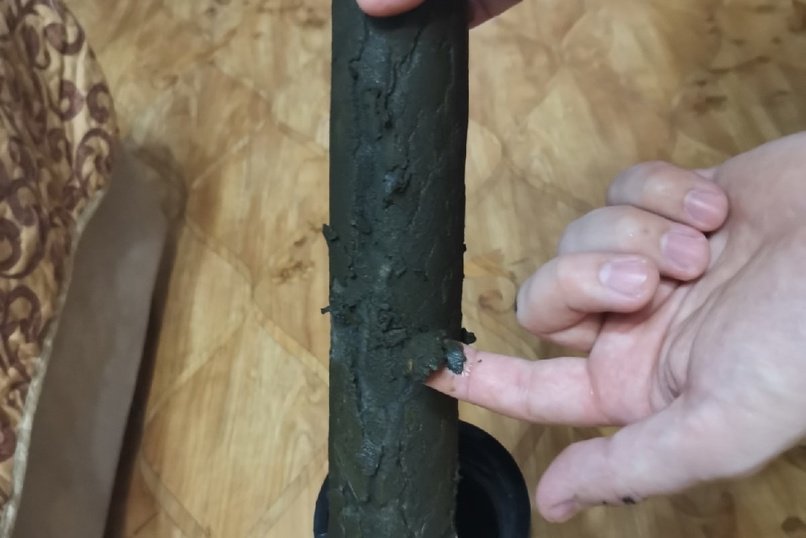 Жительница дома по улице Журавлева в Чите показала ужасающее состояние фильтров для воды