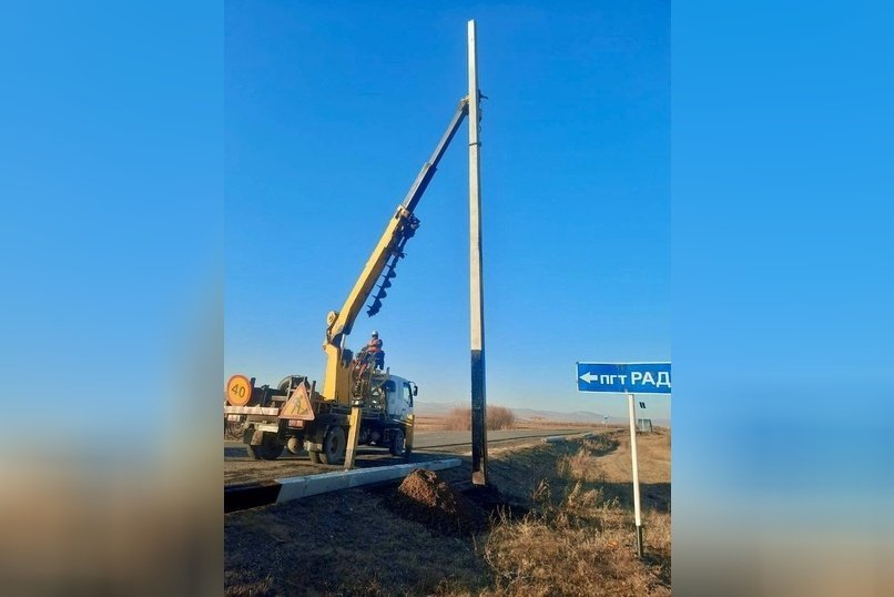 На автомобильной дороге в регионе устанавливают освещение