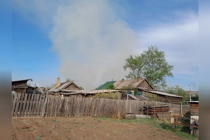 «Забайкалье в огне»: пожар снова бушует в окрестностях села Хушенга