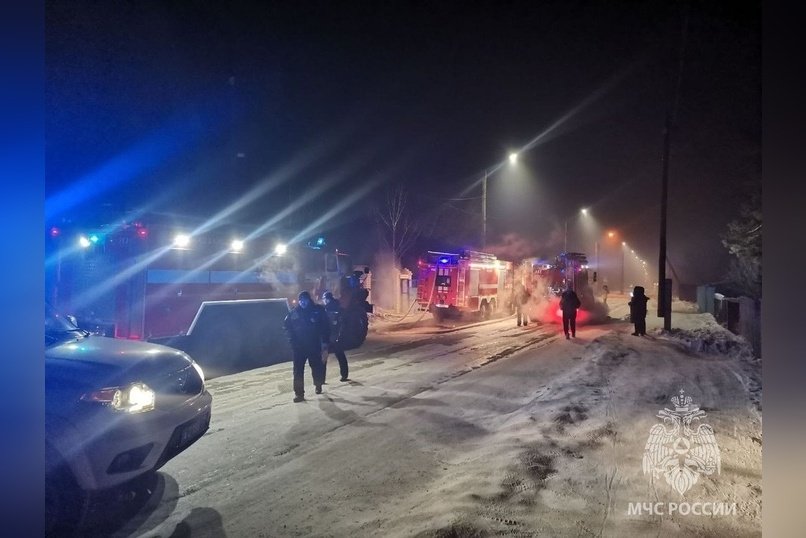 Жилой дом и баня сгорели в Смоленке