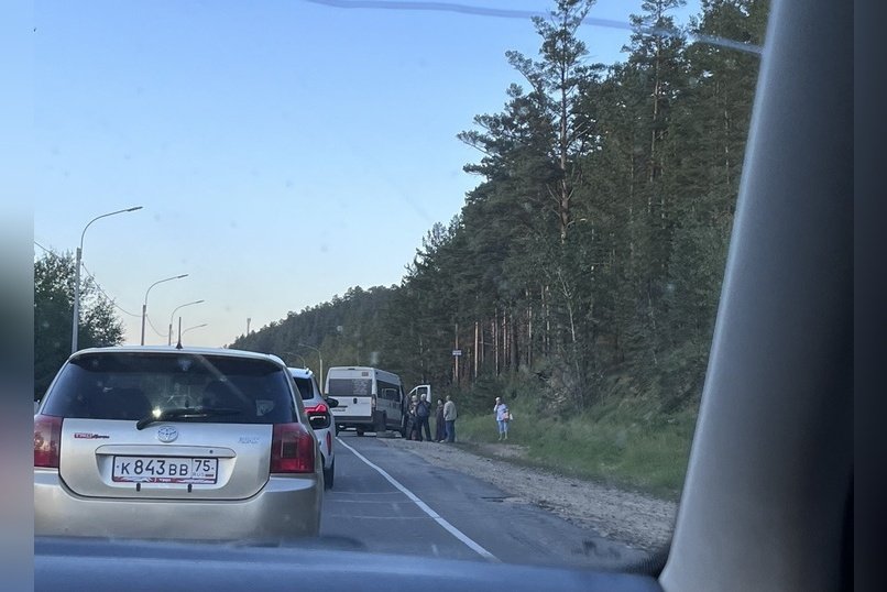 Маршрутка №136 встала на Карповском тракте