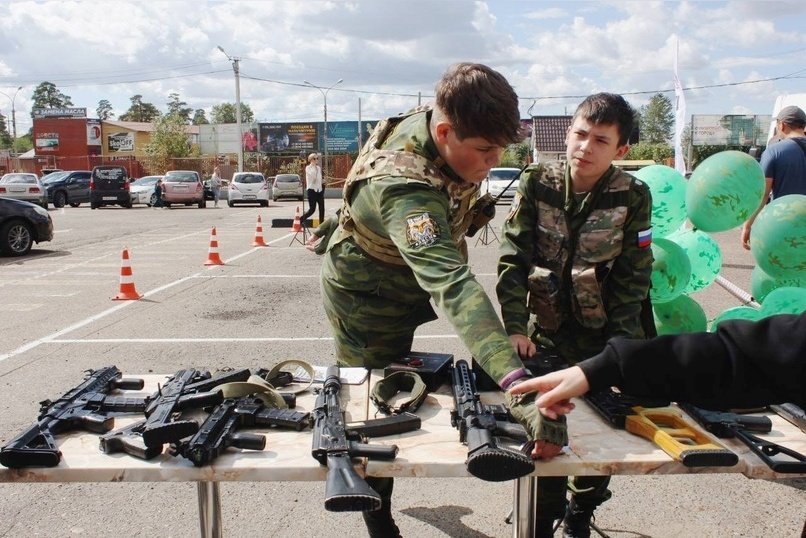 Полевая кухня, чемпионат по лазертагу и разборке/сборке АК-74 пройдут на «Макси» 9 Мая
