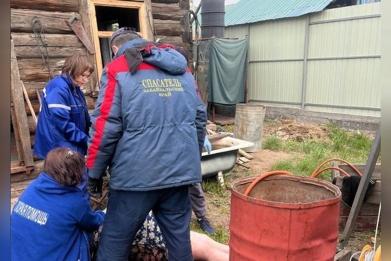 Женщину из заполненного водой колодца спасли в Чите