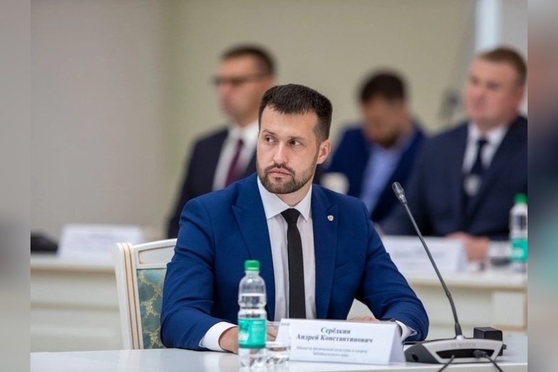 Середкин отчитался о строительстве спортивных объектов в регионе
